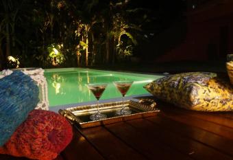 Castelo Pink Boutique Hotel has Balcony rooms