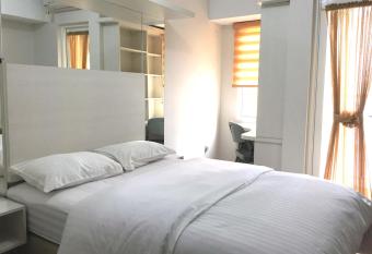 Summarecon Springlake Bekasi Apartment by Neymar has Balcony rooms