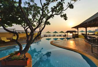 Supatra Hua Hin Resort has Balcony rooms