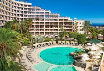 Seaside Sandy Beach has Balcony rooms