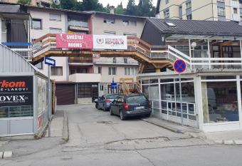 Apartman Galerija has Balcony rooms