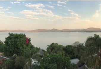 Kosmos Lodge has Balcony rooms