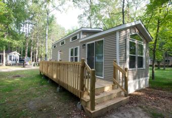 Yukon Trails Camping Resort has Balcony rooms