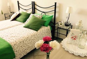 Appartamenti Monte Alago has Balcony rooms