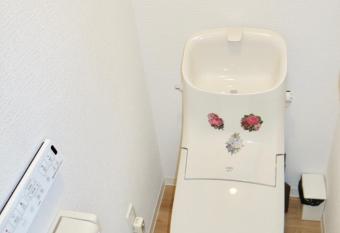 HDO 24Ken Villa allows 18 year olds to book a room