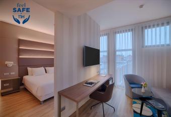 Avani Rio Novo Venice Hotel - previously NH Venezia Rio Novo allows 18 year olds to book a room