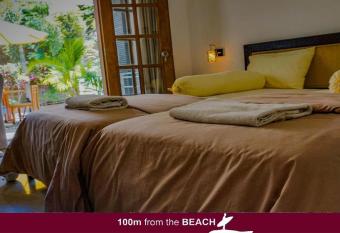 Wisma Pulau Merah has Balcony rooms