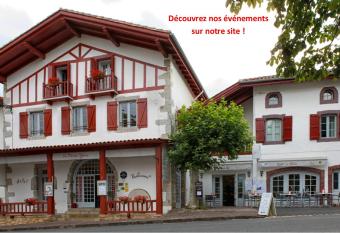 Hotel La Maison Oppoca allows 18 year olds to book a room