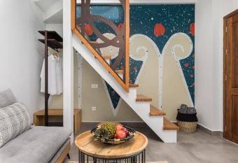 Kamares Sanctuaries allows 18 year olds to book a room