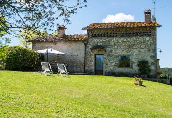 Il Fienile has Smoking rooms