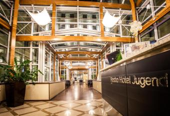 Hestia Hotel Jugend allows 18 year olds to book a room