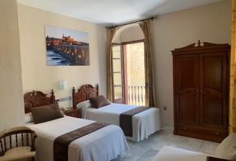 Hotel Casa Museo de la Mezquita has Balcony rooms