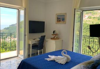 Nonno Francesco B&B has Balcony rooms