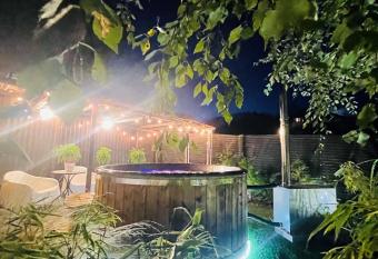 Domki i Apartamenty Ca  oroczne Koliber has Balcony rooms