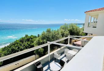 Studios Afitos has Balcony rooms