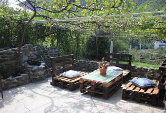 Pompeius has Balcony rooms