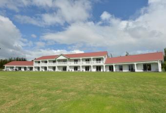 Kerikeri Park Lodge has rooms with a private hot tub