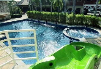 Bj. Perdana Hotel & Resort has Balcony rooms