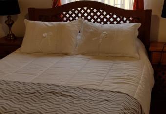 Hostal Casa Amarilla San Vicente de Tagua Tagua has Balcony rooms