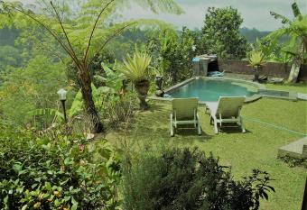 Shangrilah Villas allows 18 year olds to book a room