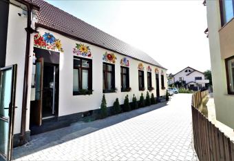Flowers House Sibiu allows 18 year olds to book a room