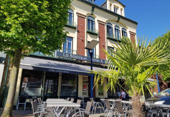 Logis Hotel & Restaurant de la Basilique allows 18 year olds to book a room