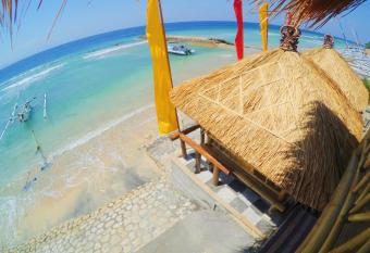 Coastal Inn has Balcony rooms