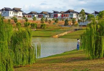 Selendang - Near Std Hang Jebat, MITC & UTEM has Balcony rooms