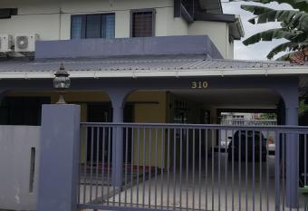 Ellis Lot 310 has Balcony rooms