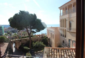 Appartamento Cortese has Smoking/Balcony rooms