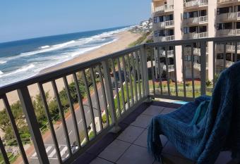 Umdloti Beach Apartment has Balcony rooms