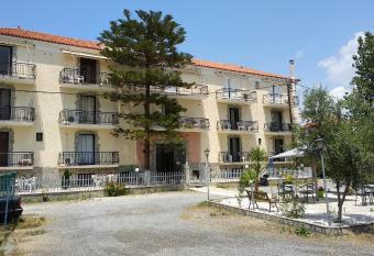 Argiropouloi has Balcony rooms