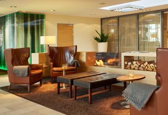 H+ Hotel Z  rich allows 18 year olds to book a room