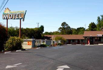 Homestead Motel allows 18 year olds to book a room