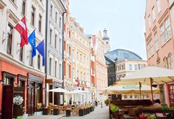 Rija Domus Hotel allows 18 year olds to book a room