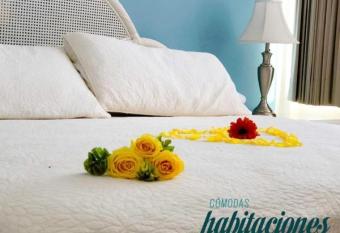 Hotel del Paseo Campeche allows 18 year olds to book a room