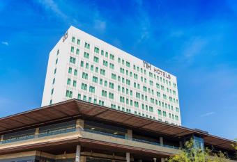 NH Monterrey La Fe allows 18 year olds to book a room