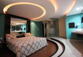 Motel Suites Xiu allows 18 year olds to book a room