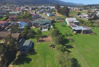 Town and Country has Balcony rooms