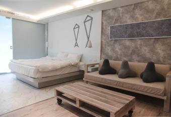 Ace House has Balcony rooms