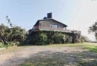 Cedar Lodge By Aahma has Balcony rooms