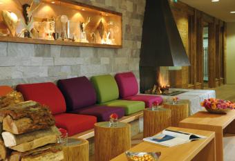 Hotel Fire & Ice D  sseldorf/Neuss allows 18 year olds to book a room