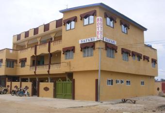 Hotel Safari COTONOU has Balcony rooms