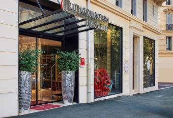 NH Collection Marseille allows 18 year olds to book a room