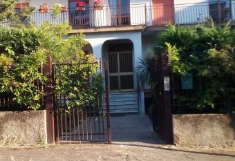 Donnabella House has Balcony rooms