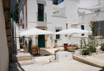 Storie di mare has Balcony rooms