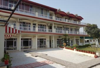 Skyview Holiday Home Pet Friendly has Balcony rooms