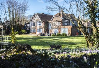 Findon Manor Hotel allows 18 year olds to book a room