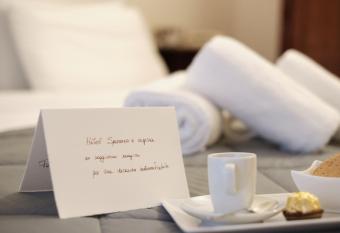 Albergo Trattoria Speranza has Balcony rooms