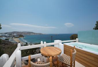 Legacy Suites has rooms with a private hot tub